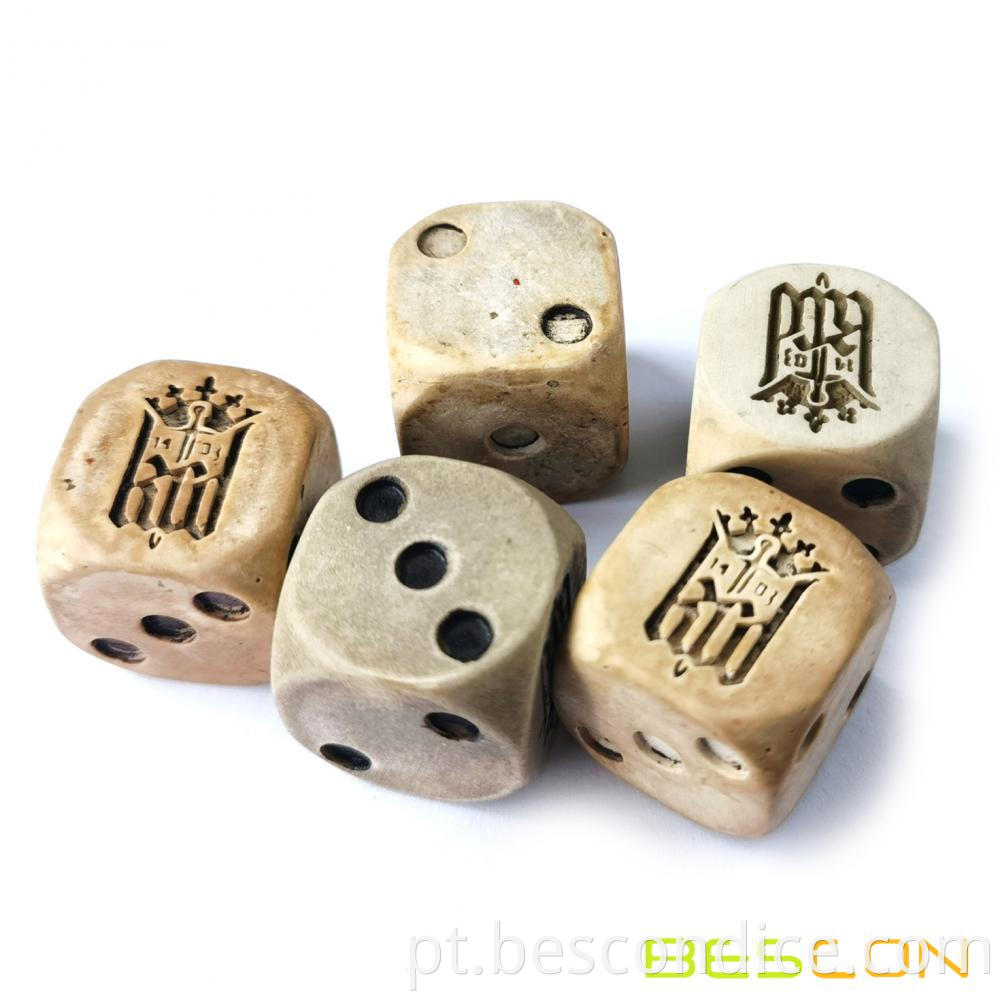 Old Bone Game Dice